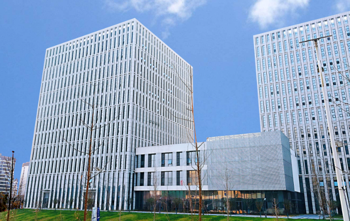 北京化妆品零售市场趋势与薇欧科技业务布局分析
